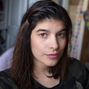 Meet your Posher, Maya